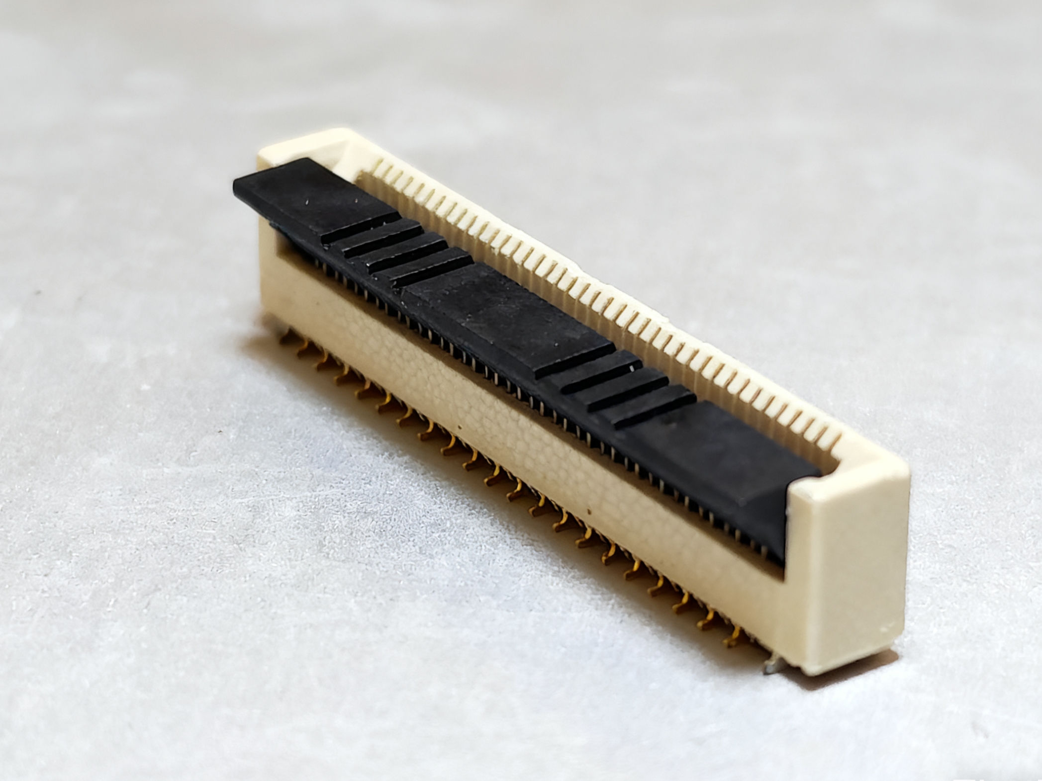 FPC0.5PITCH 翻盖立式Connector